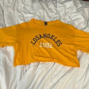 Windsor cropped Los Angeles tshirt, size S, color yellow